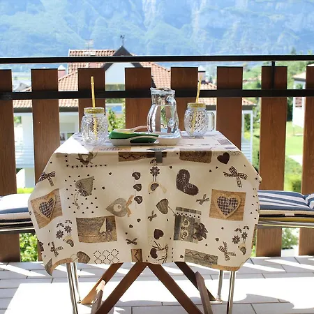 Ai Laghi